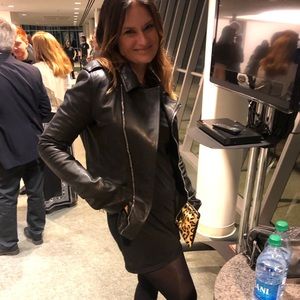 Meet your Posher, Arin